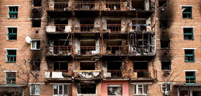 Why Homeowners Choose Us to Sell Their Distressed Homes in Kearns