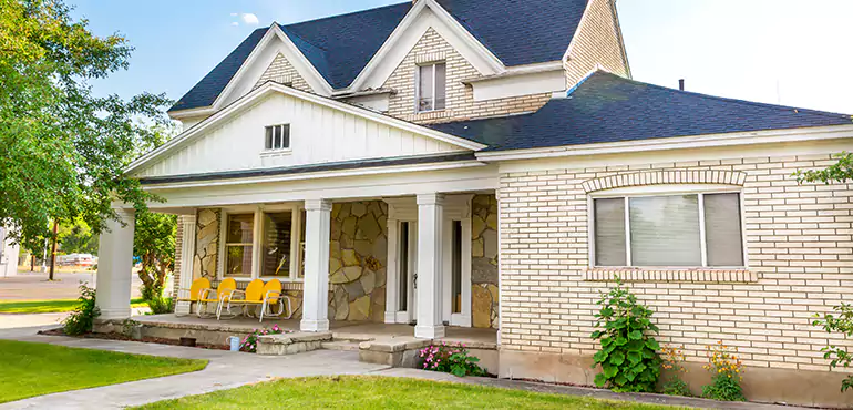 Why Homeowners in Kearns Sell Their Houses After Losing a Job – And How We Can Help